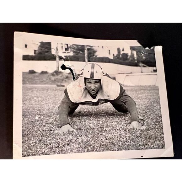 Vintage MID CENTURY MILITARY MEN Cross Dresser Gay Handsome Beefcake B/W Photos - Picture 7 of 11